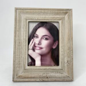 Shakti 5x7 Wooden Photoframe