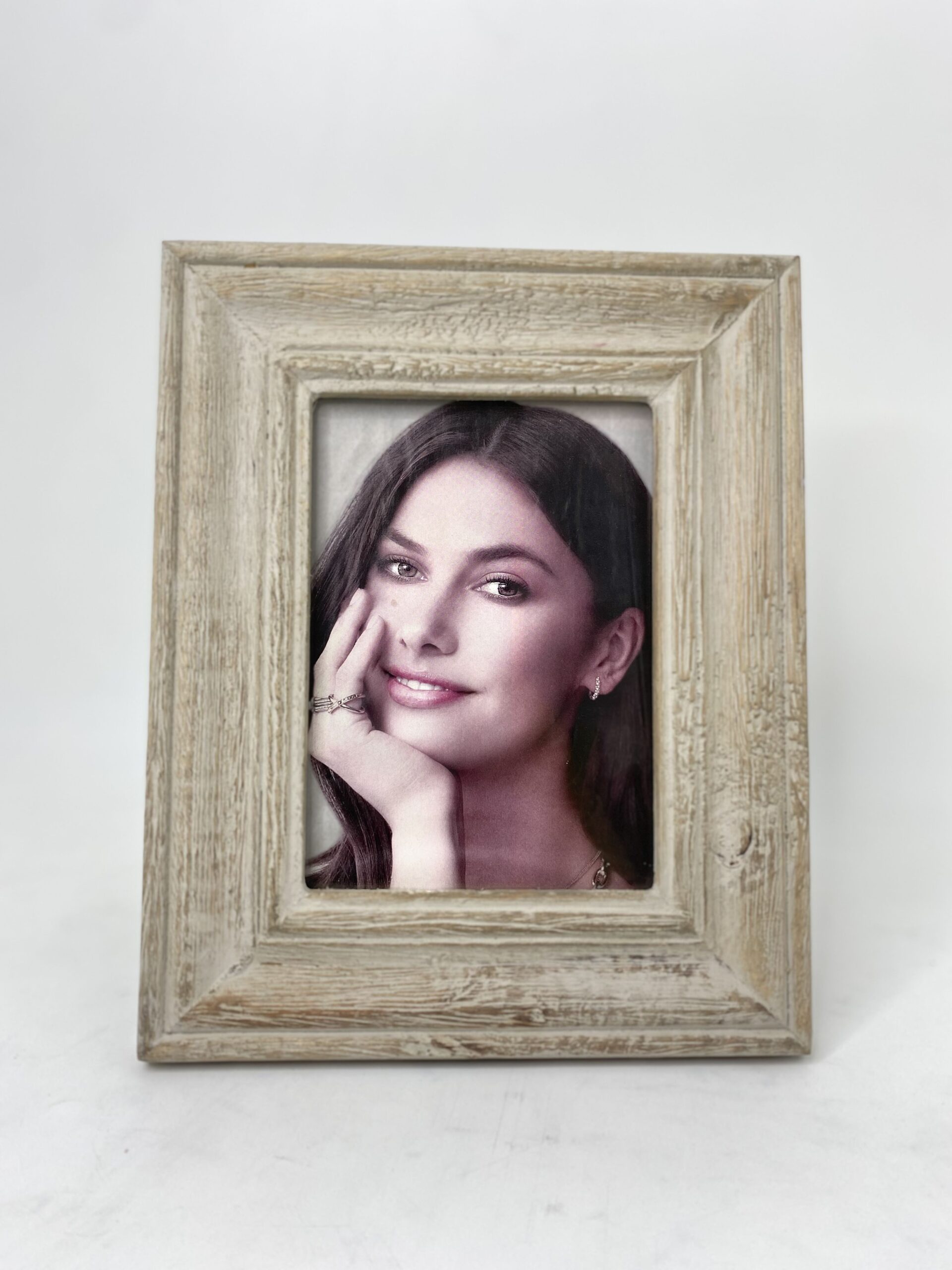 Shakti 5x7 Wooden Photoframe